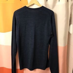 Lululemon metal vent tech long sleeve medium